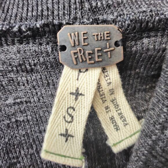 Free People We The Free Split Back Turtleneck Sweater Grey Size Small - Picture 3 of 7